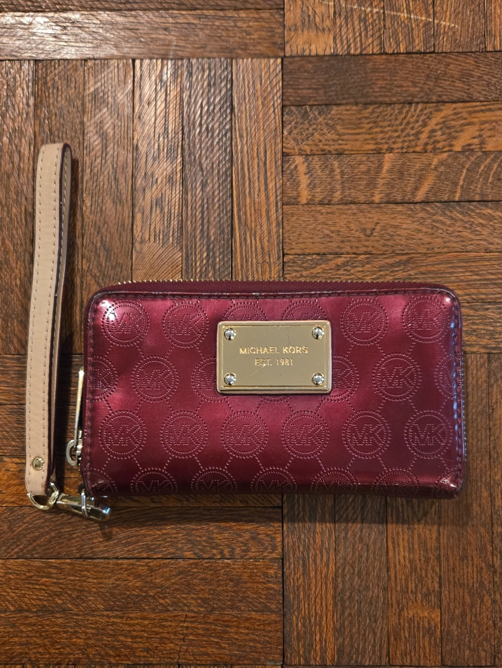 Michael Kors Wristlet